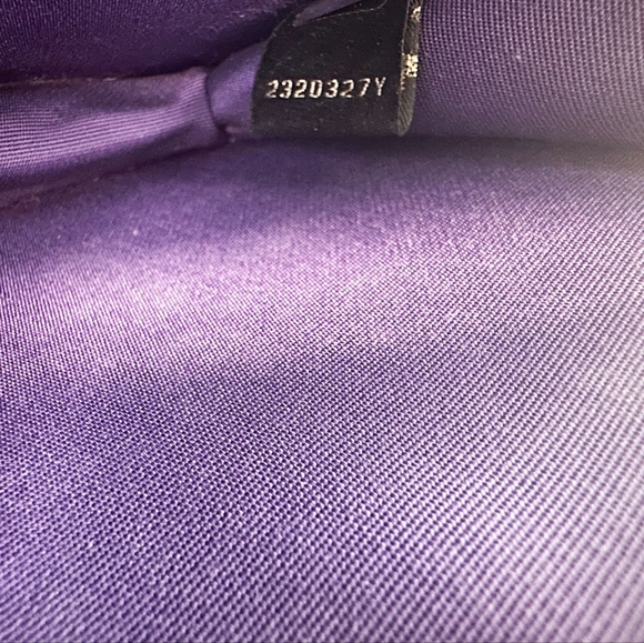 Bulgari Serpenti Forever Small Green Pre-loved with Mirror - Picture 10 of 12